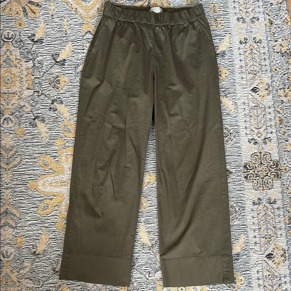Everlane Organic Cotton Olive Pants- Sz L- EUC